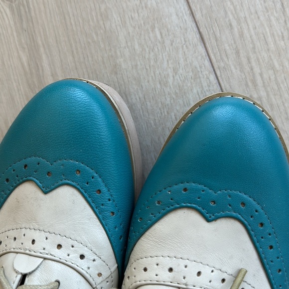 Leather shoe - Picture 3 of 3